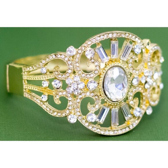 7 inch, Vintage Clear Faux Gem Floral Abstract Gold Tone Hinge Bangle - K44 - Picture 2 of 3